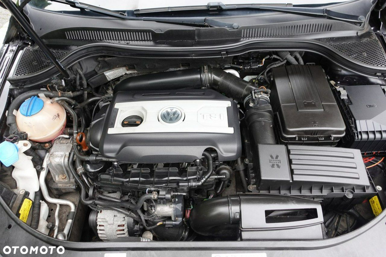 Volkswagen Passat CC - 12