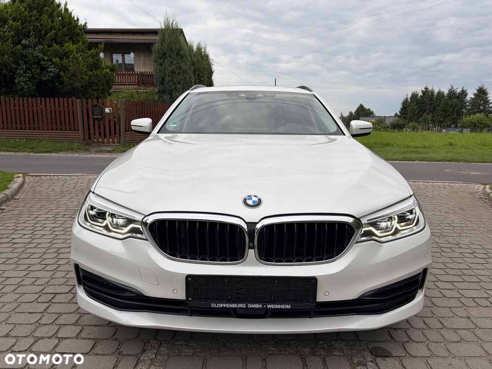 BMW Seria 5 525d Sport-Aut Luxury Line - 5