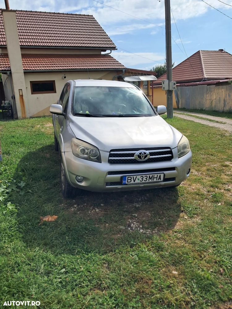 Toyota RAV4 2.2 D-4D 4x4 - 5