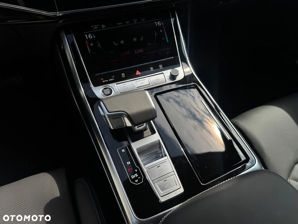 Audi Q7 TFSI e PHEV 360 kW Quattro S Line Tiptr - 27