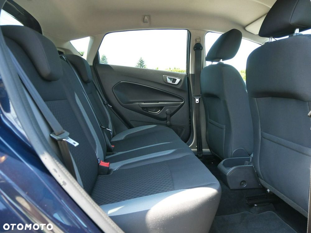 Ford Fiesta 1.0 Celebration - 24