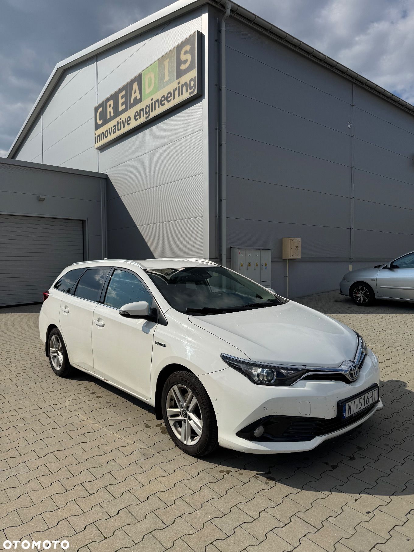 Toyota Auris Hybrid 135 Prestige - 1