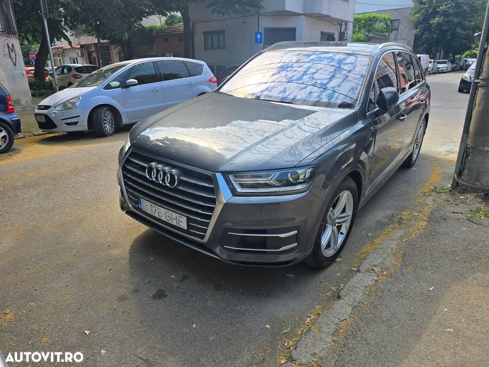Audi Q7 - 1