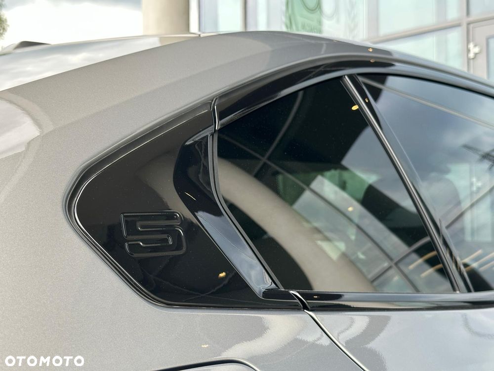BMW Seria 5 530e xDrive PHEV - 6
