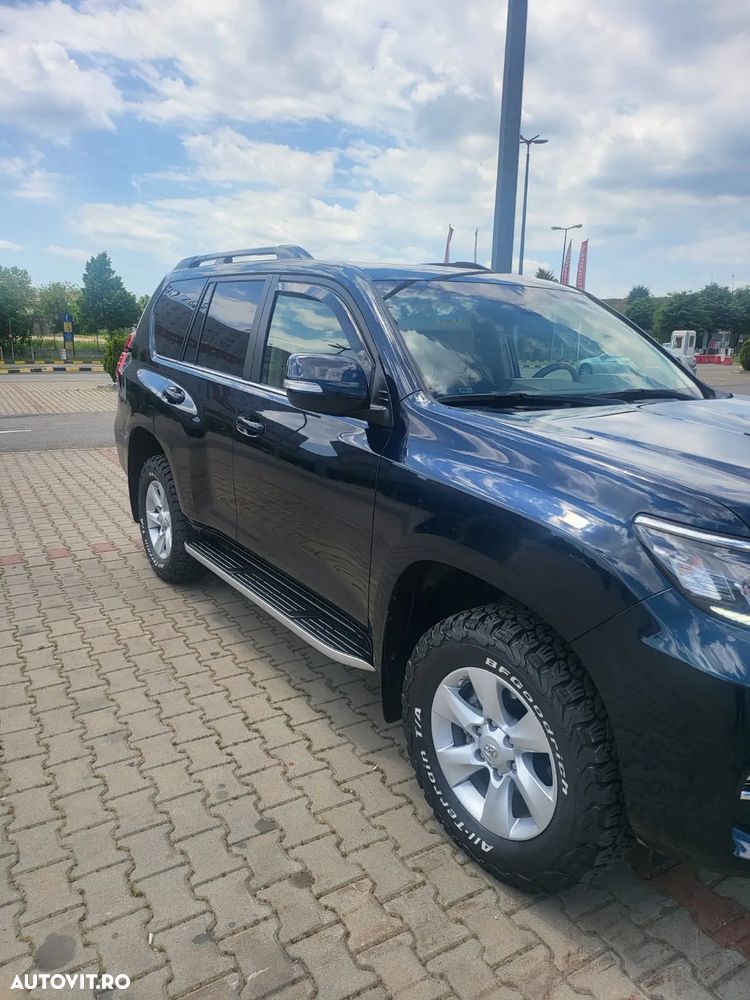 Toyota Land Cruiser 2.8l D-4D 204 CP A/T 7 locuri Luxury AVS - 2