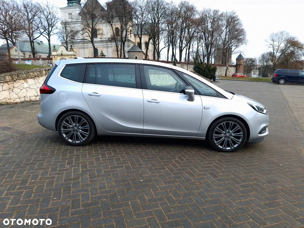 Opel Zafira 1.6 CDTI Elite S&S - 10