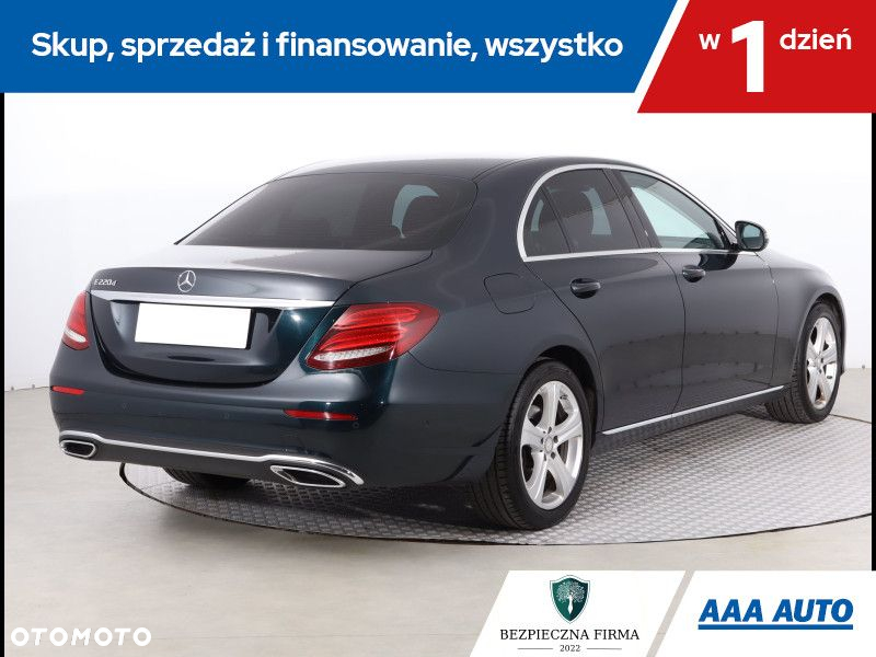 Mercedes-Benz Klasa E - 6