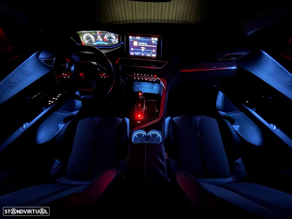 Peugeot 3008 1.2 PureTech Allure EAT8 - 41