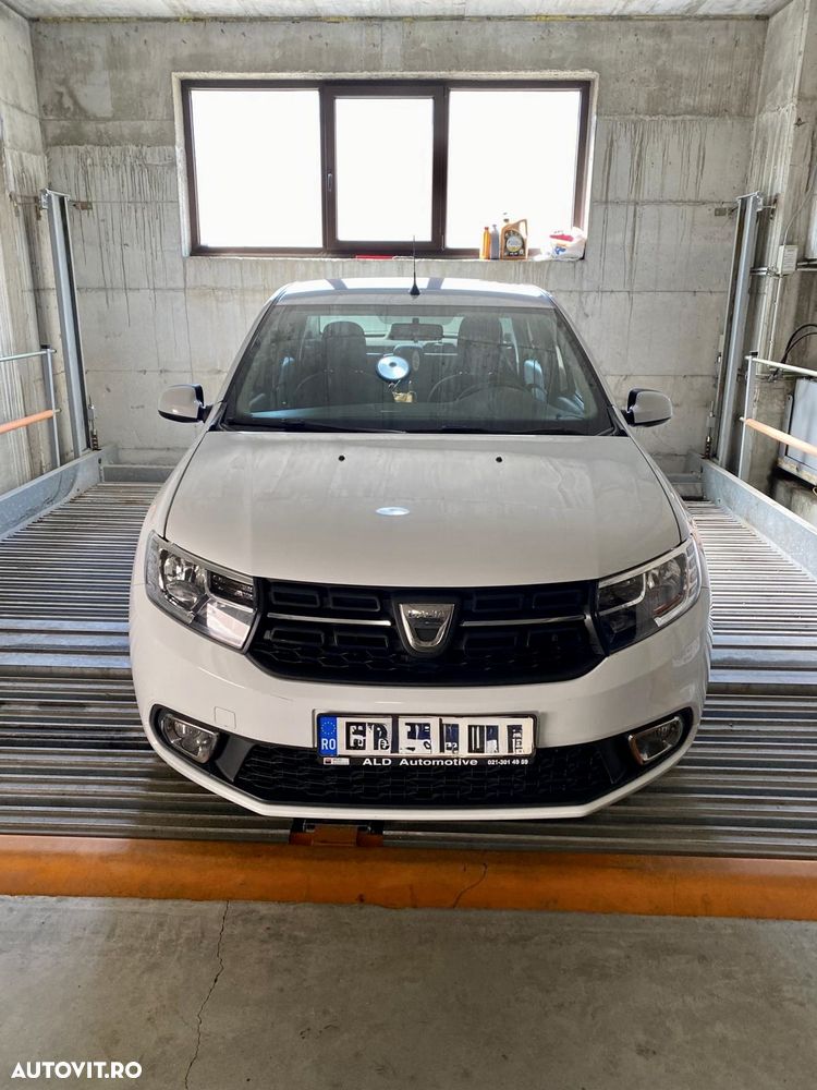 Dacia Logan 1.5 Blue dCi Laureate - 1