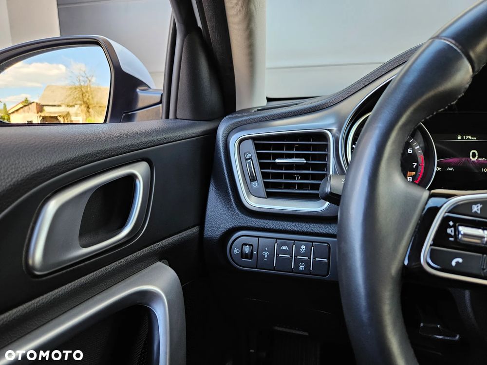 Kia Ceed 1.5 T-GDI S - 17