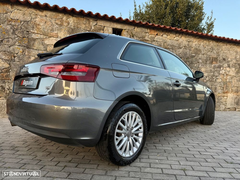 Audi A3 1.6 TDI Attraction - 4