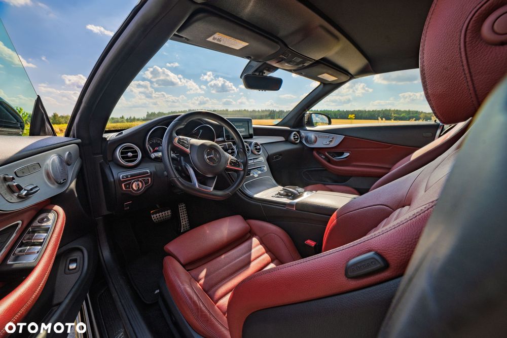 Mercedes-Benz Klasa C 300 9G-TRONIC - 19