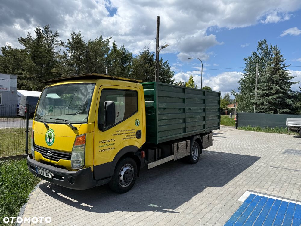Nissan Cabstar - 1