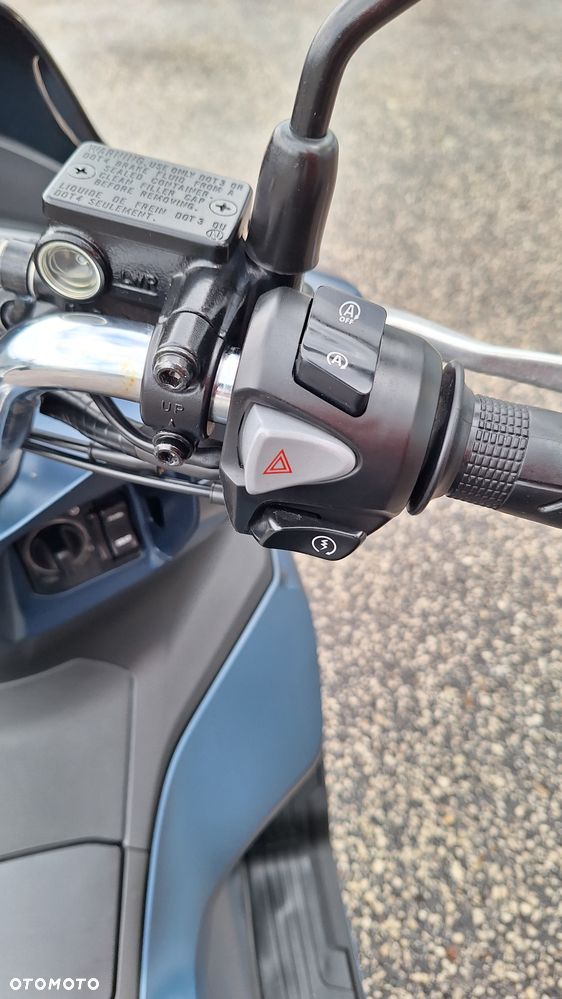 Honda PCX - 23