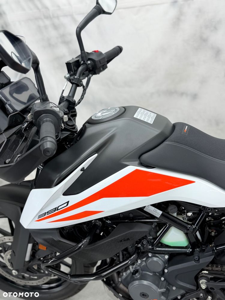 KTM Adventure 390 - 21
