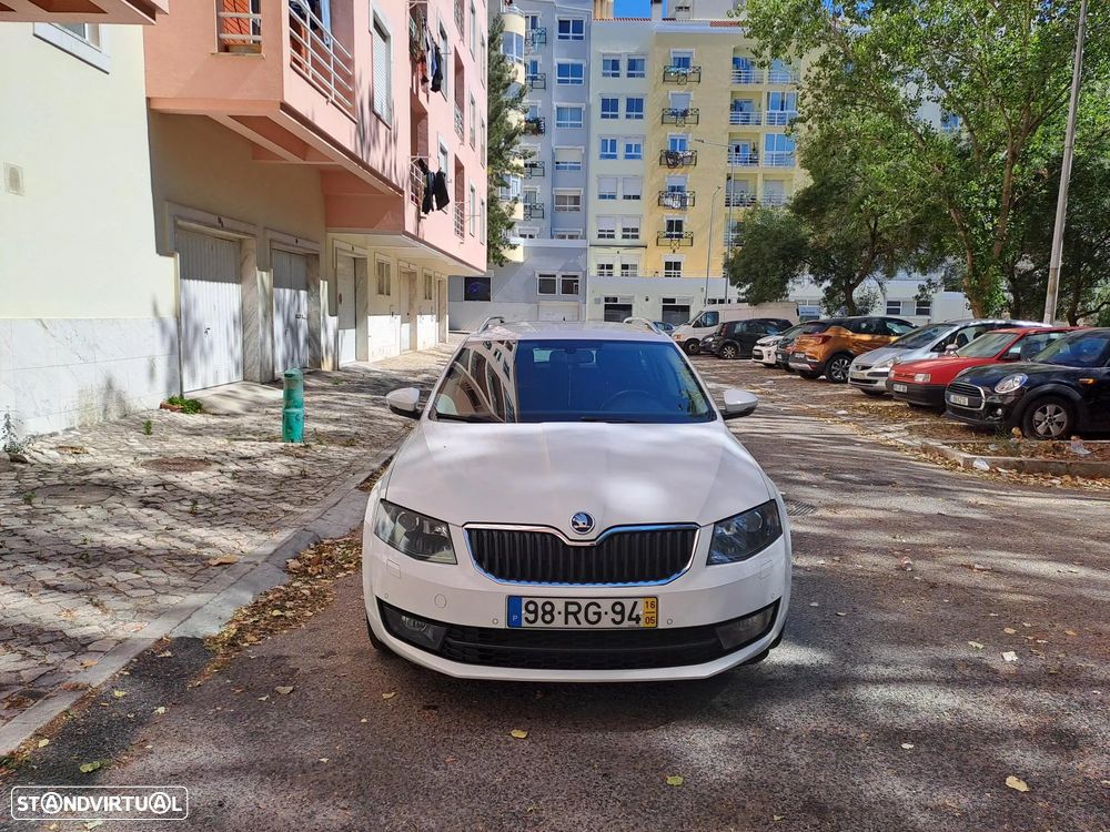 Skoda Octavia Break 1.6 TDi Style DSG - 4