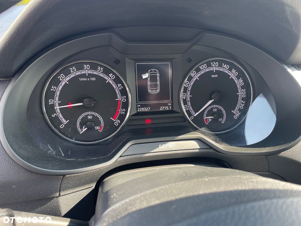 Skoda Octavia 1.6 TDI SCR Ambition - 8