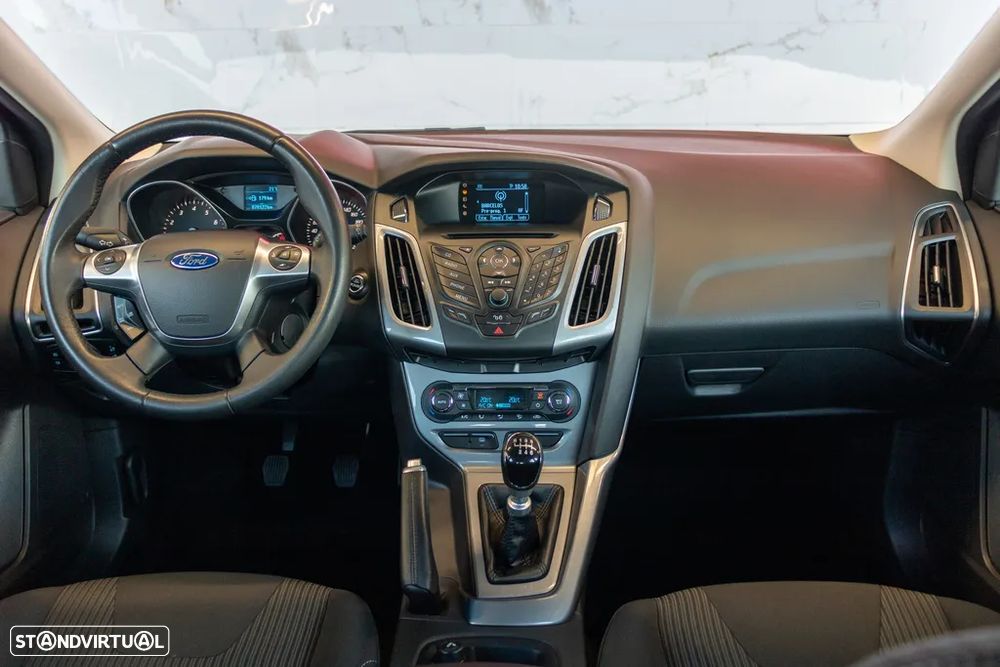 Ford Focus 1.0 EcoBoost S&S SYNC Edition - 4