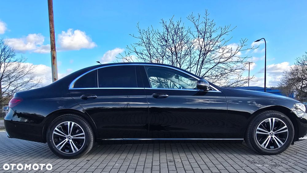 Mercedes-Benz Klasa E 220 d 4-Matic Avantgarde - 8