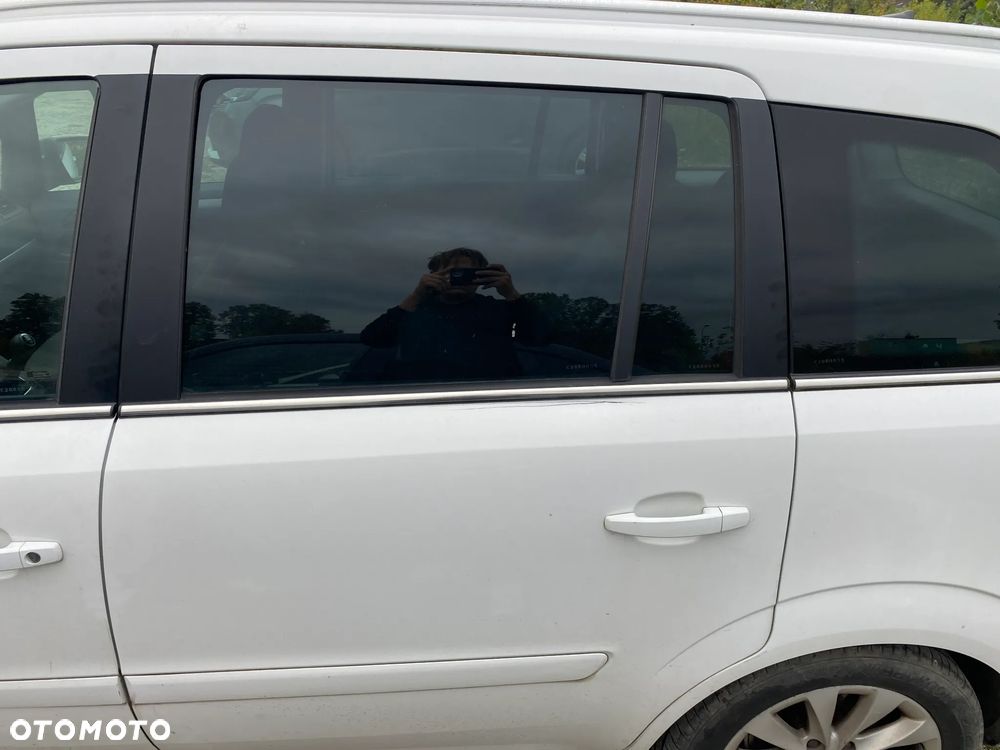 Opel Zafira 1.7 CDTI - 17