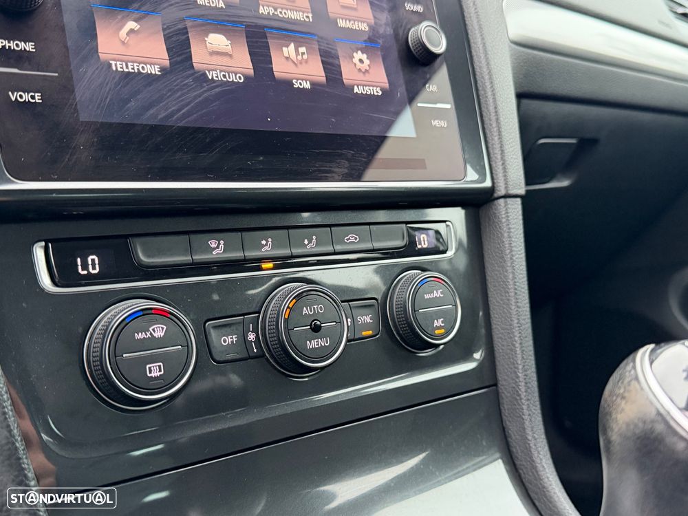 VW Golf 1.0 TSI Confortline - 42