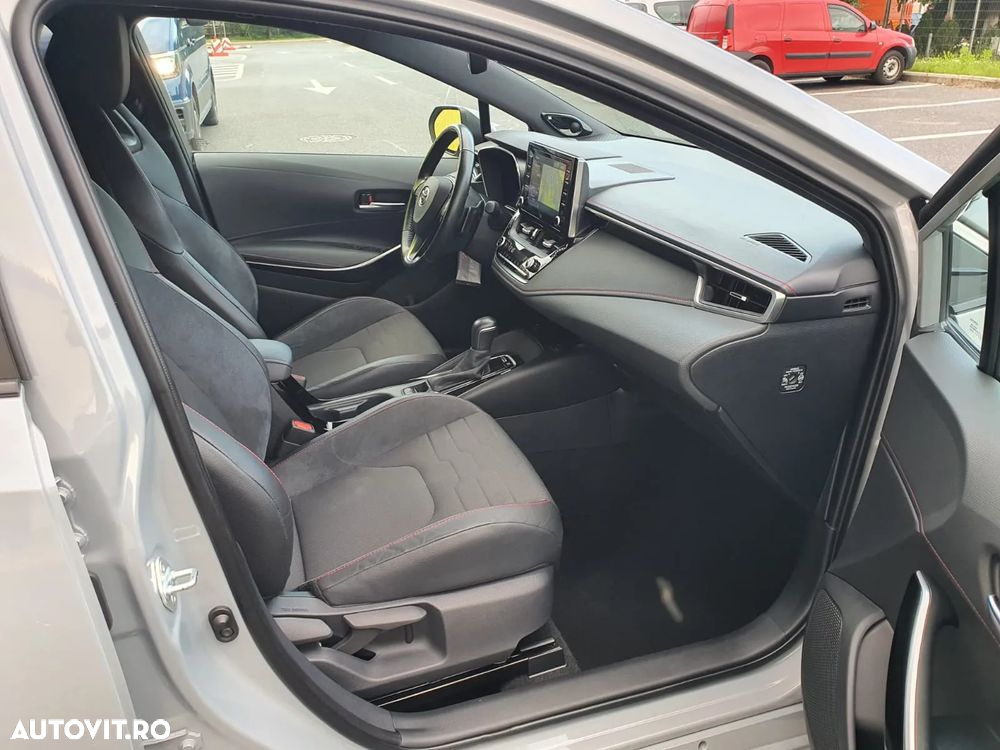 Toyota Corolla 2.0 HSD Exclusive - 10