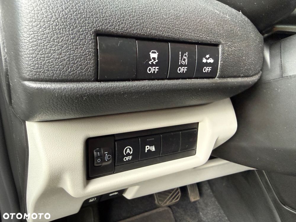 Suzuki Swift 1.2 Dualjet SHVS Premium Plus CVT - 19