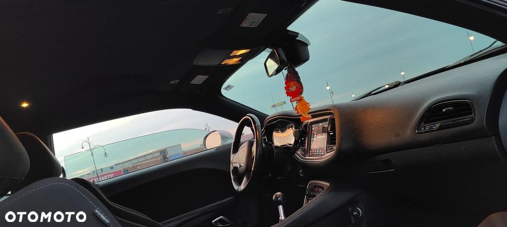 Dodge Challenger - 26