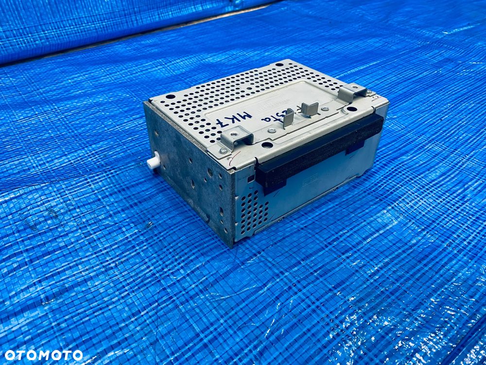 CZYTNIK RADIA MODUŁ NAWIGACJI RADIO FORD FIESTA MK7 16R ; E1BT-18C815-GE ; E1BT18C815GE RADIOODTWARZACZ ORYGINAŁ - 2