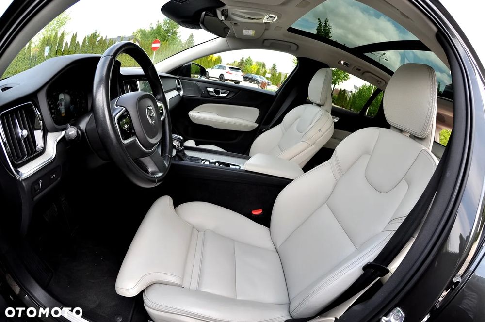 Volvo V60 Cross Country D4 Geartronic Pro - 20