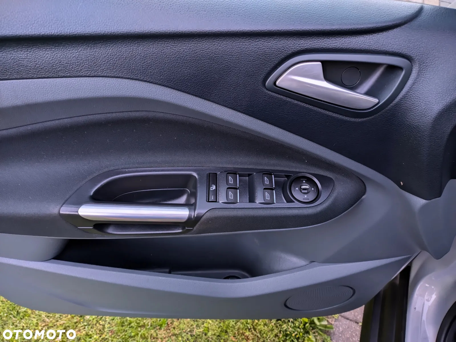Ford C-MAX 1.6 TDCi Edition - 13