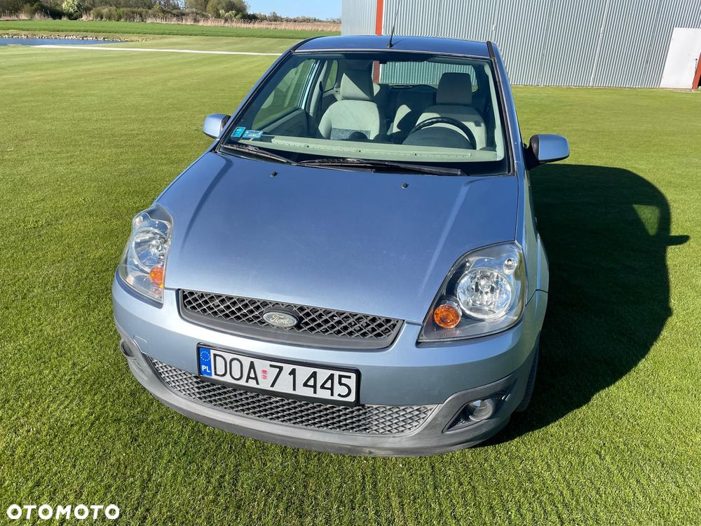Ford Fiesta 1.6 Ghia - 1
