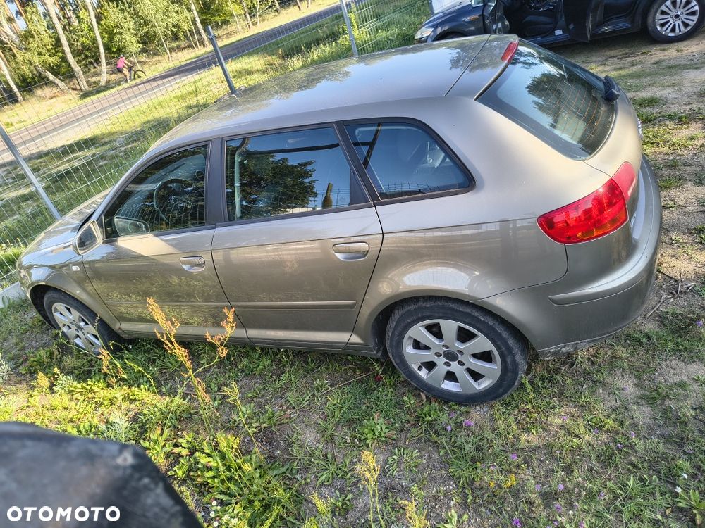 Audi A3 Sportback - 4