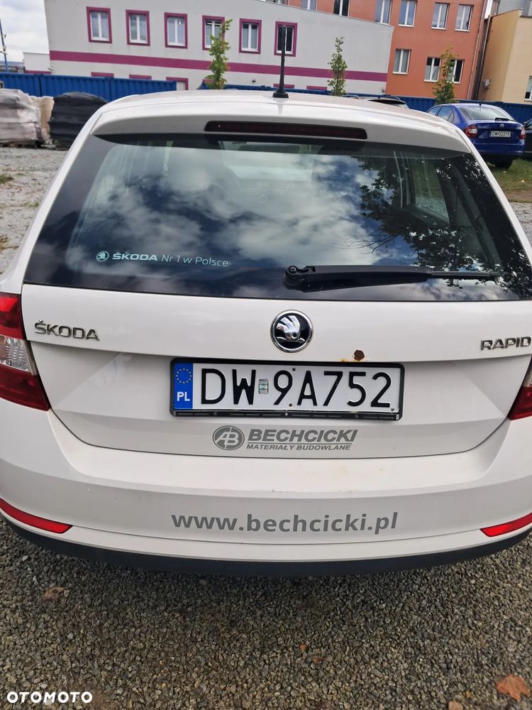 Skoda RAPID 1.2 TSI Active - 6