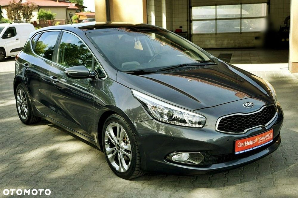 Kia Ceed - 13