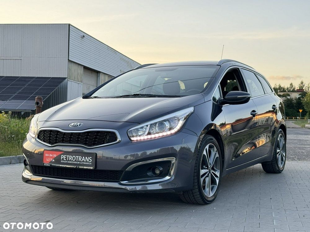 Kia Ceed 1.6 CRDi 136 ISG Platinum Edition - 6