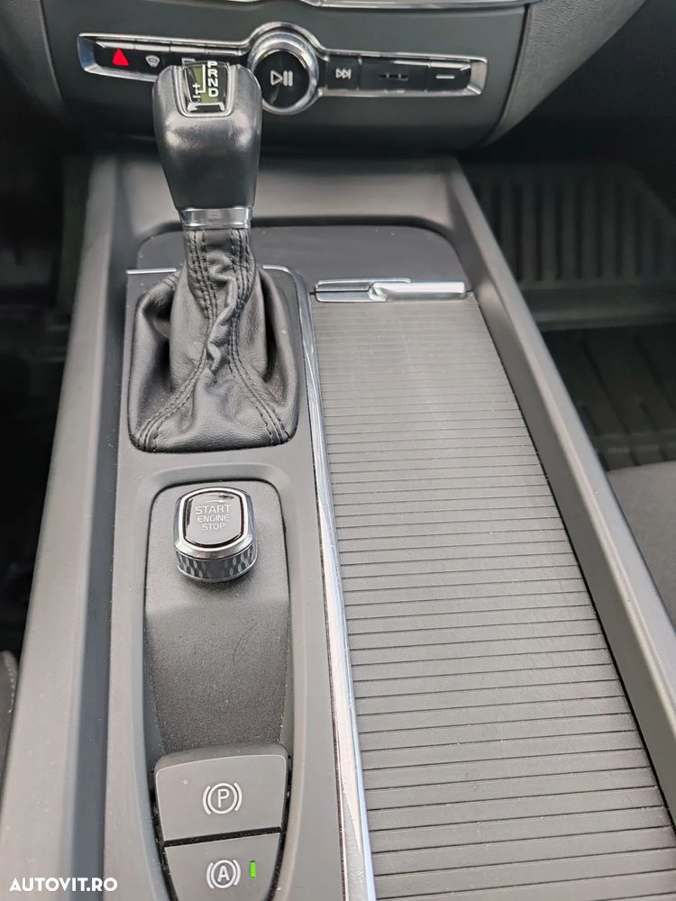 Volvo XC 60 D5 AWD Geartronic Momentum - 15