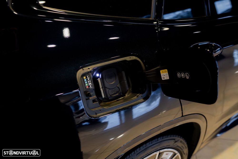 BMW iX3 M Sport Impressive - 13