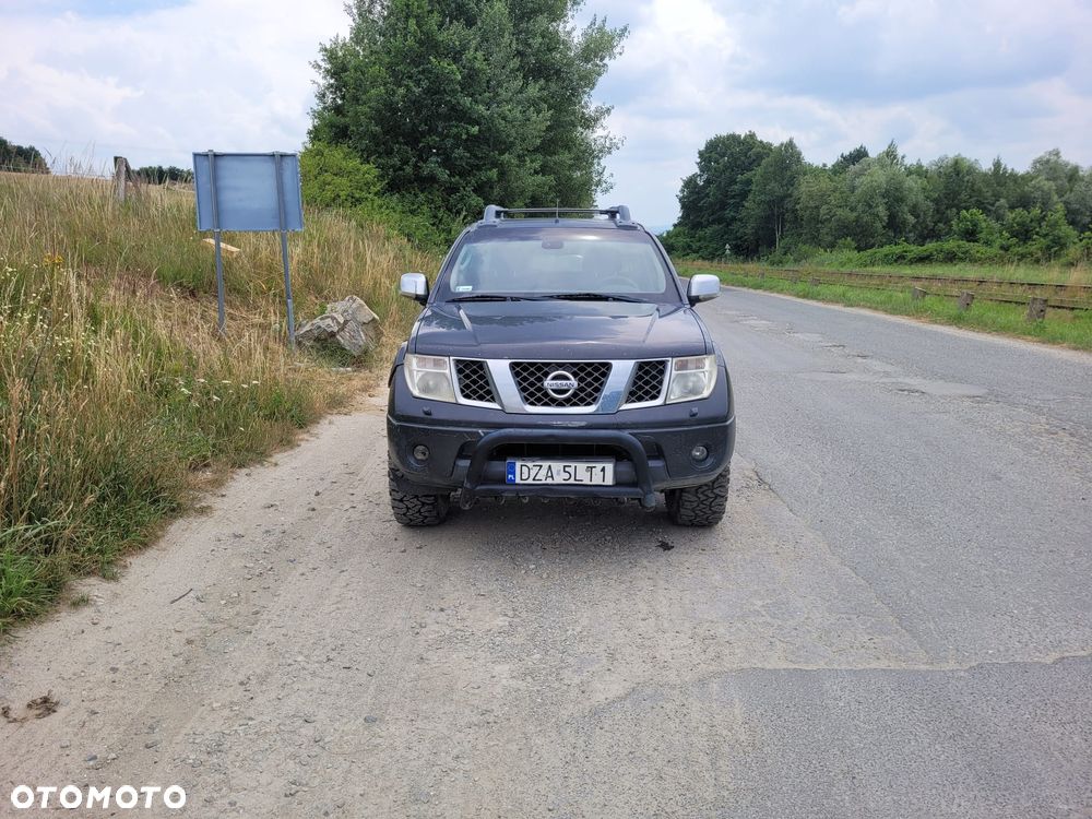 Nissan Navara 2.5 D LE Limited - 1