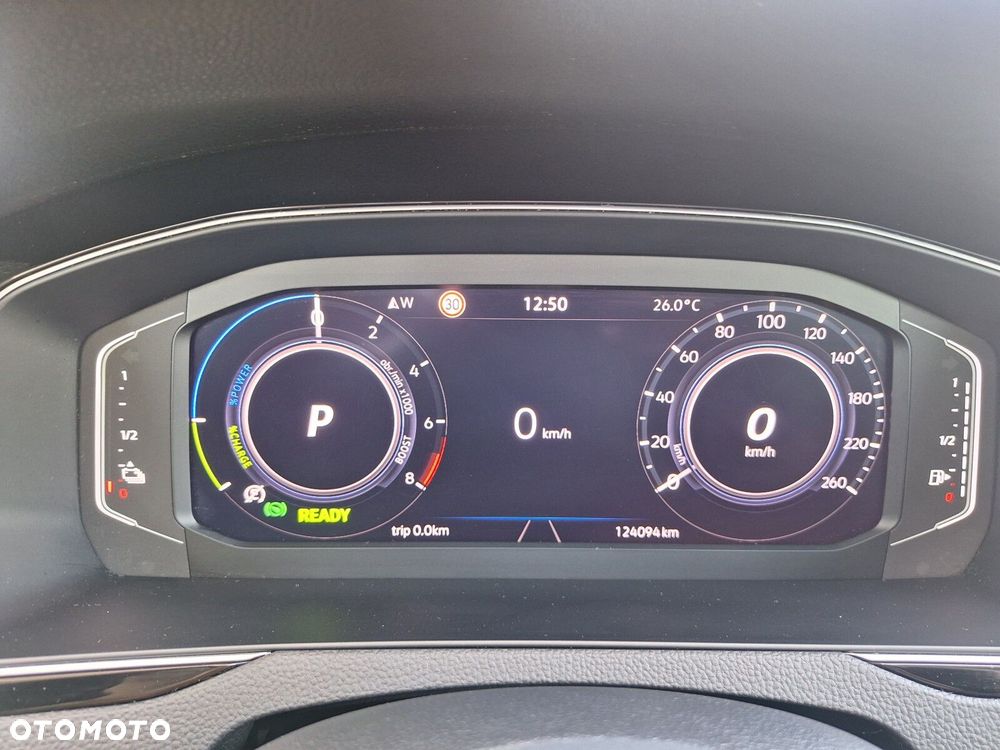 Volkswagen Passat - 37