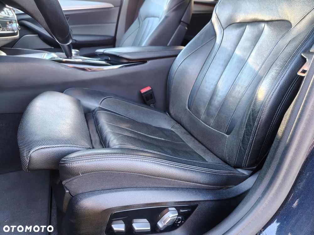 BMW Seria 5 525d - 18