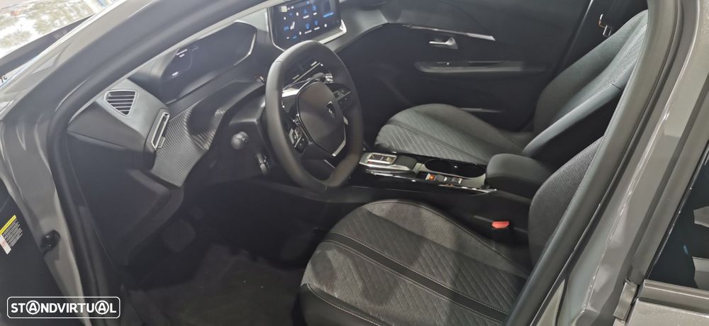 Peugeot e-208 51 kWh Allure - 9