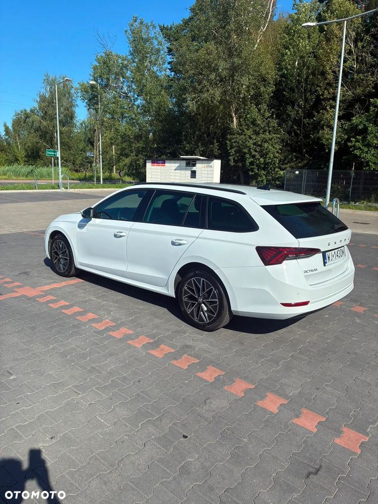 Skoda Octavia 1.5 TSI ACT Ambition - 8