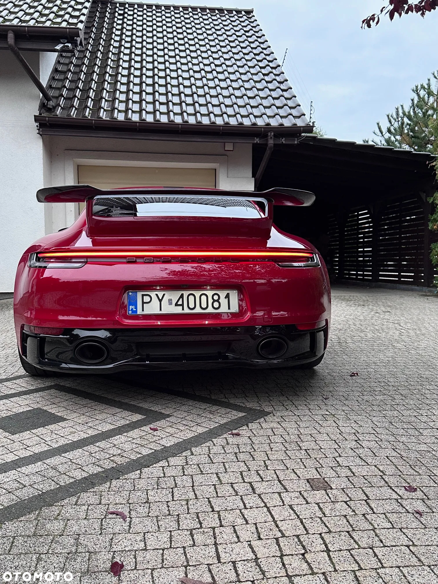 Porsche 911 Carrera GTS - 5