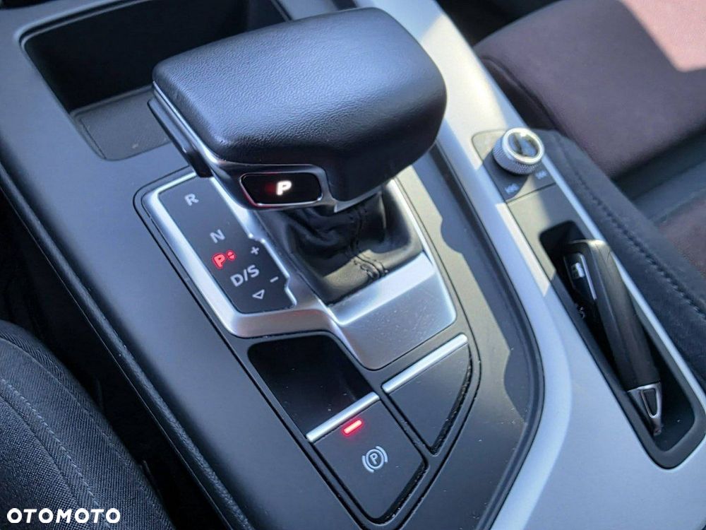 Audi A4 Limousine - 28