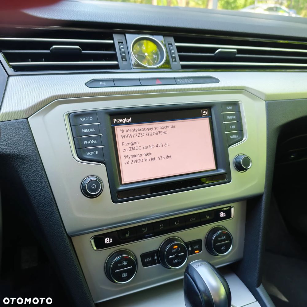 Volkswagen Passat 1.8 TSI BMT Comfortline DSG - 10