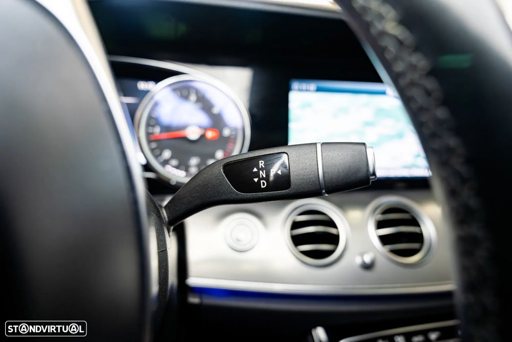 Mercedes-Benz E 220 d AMG Line - 46