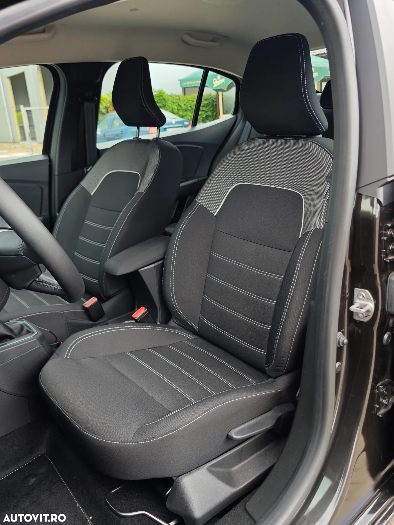 Dacia Logan TCe 90 CVT Prestige - 6