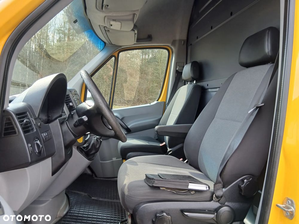 Volkswagen CRAFTER - 32