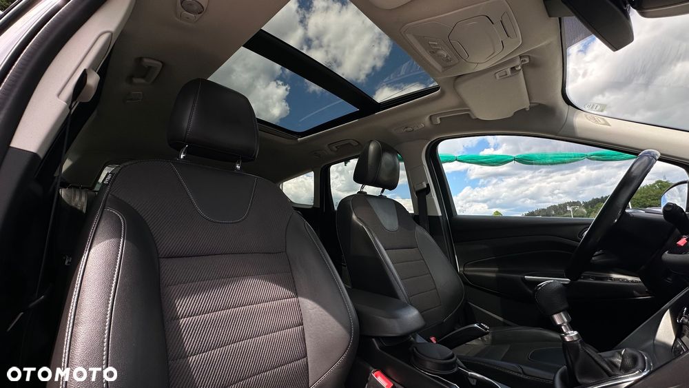 Ford Kuga 2.0 TDCi 4x4 Titanium - 13